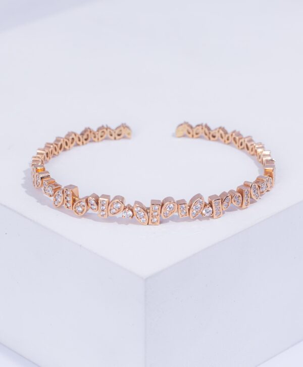18K PINK GOLD BRACELET WITH WHITE DIAMOND
