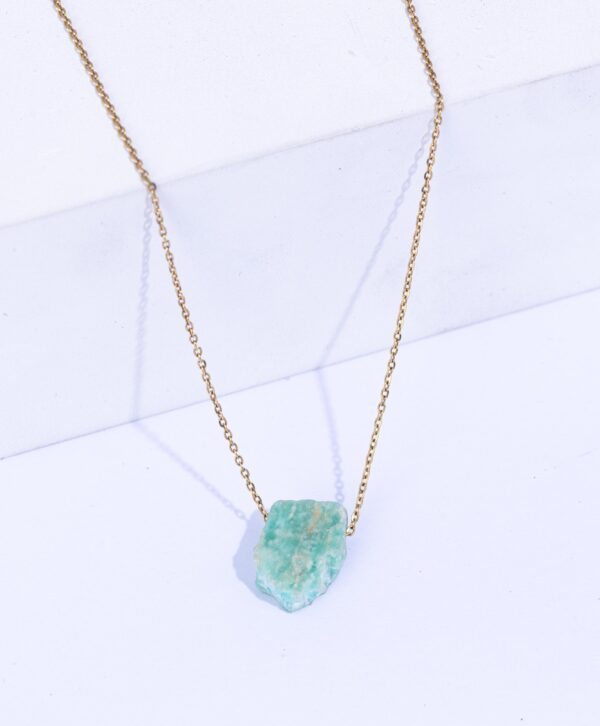 18K YELLOW GOLD NECKLACE WITH AMAZONITE STONE