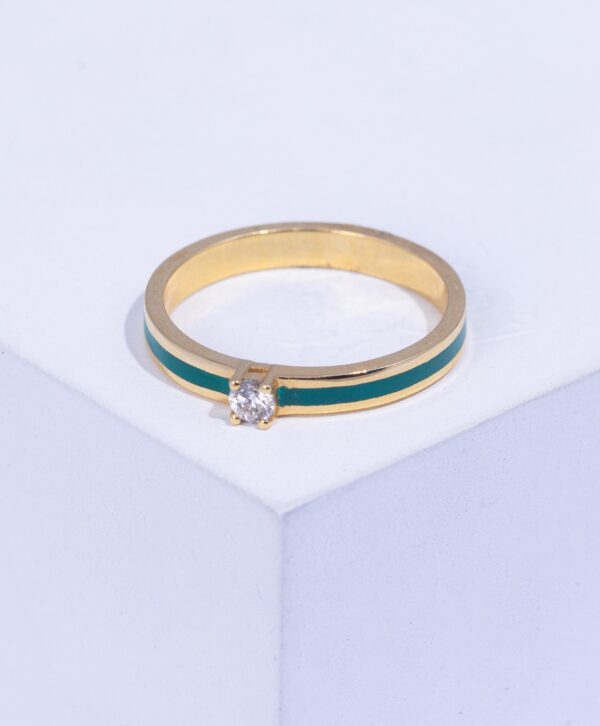 18K YELLOW GOLD RING WITH WHITE DIAMOND AND GREEN ENAMEL
