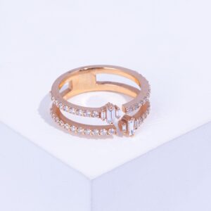 18K PINK GOLD RING WITH WHITE DIAMOND