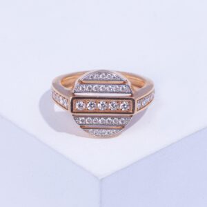 18K PINK GOLD PINKY RING WITH WHITE DIAMOND
