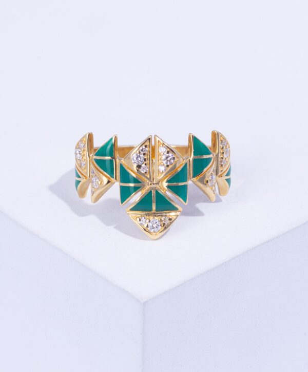 18K YELLOW GOLD RING WITH WHITE DIAMOND AND GREEN ENAMEL