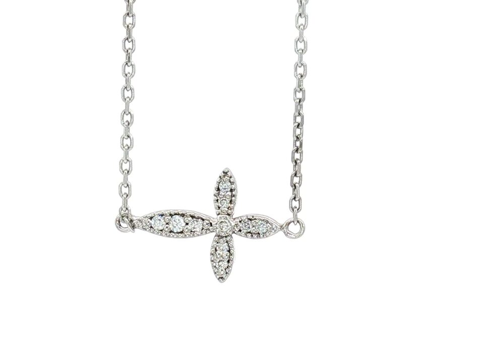 18K WHITE GOLD CROSS BRACELET WITH WHITE DIAMOND